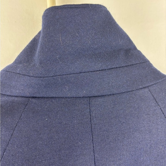 J Crew Women’s Schoolboy Navy Blazer with Gold button detail Fully Lined - Picture 15 of 15